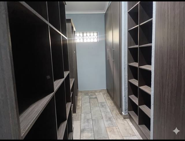 4 BEDROOM HOUSE FOR SALE IN HENLEY ON KLIP